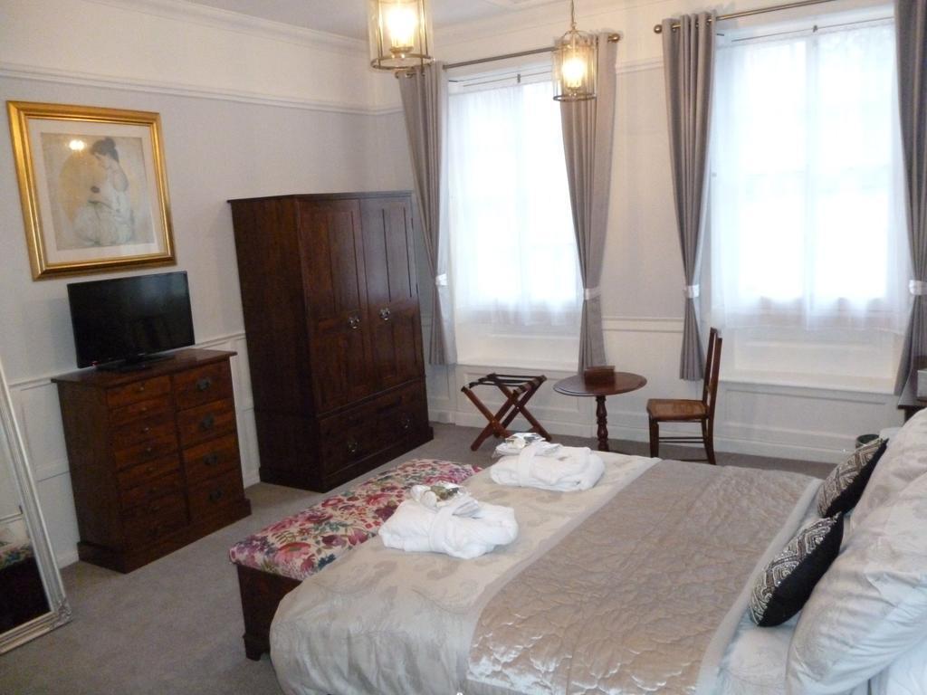 Kings House Wokingham Pensionat Rum bild
